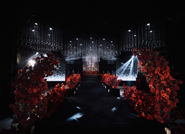 婚禮篇|玫香繞晶夢，戀曲譜永恒